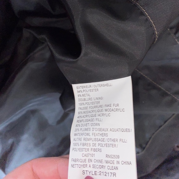 Beautiful and warm Down filled long puffer coat - Picture 11 of 11